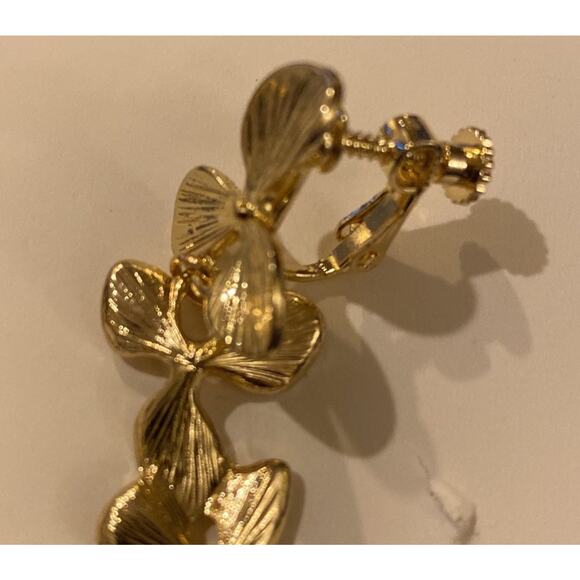 Flower Gold Dangle Earrings SCREW BACK Clip on - Picture 3 of 3
